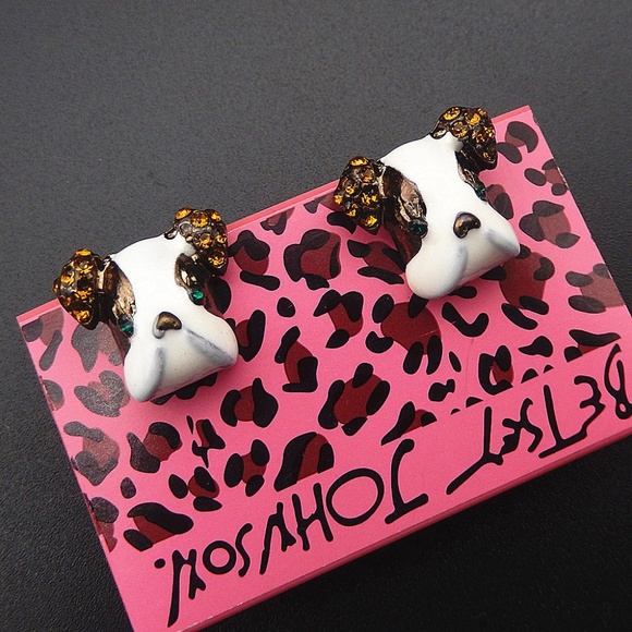 Betsey Johnson Jewelry - NWT Meet Tebow , Brown & White Bull Dog Earrings